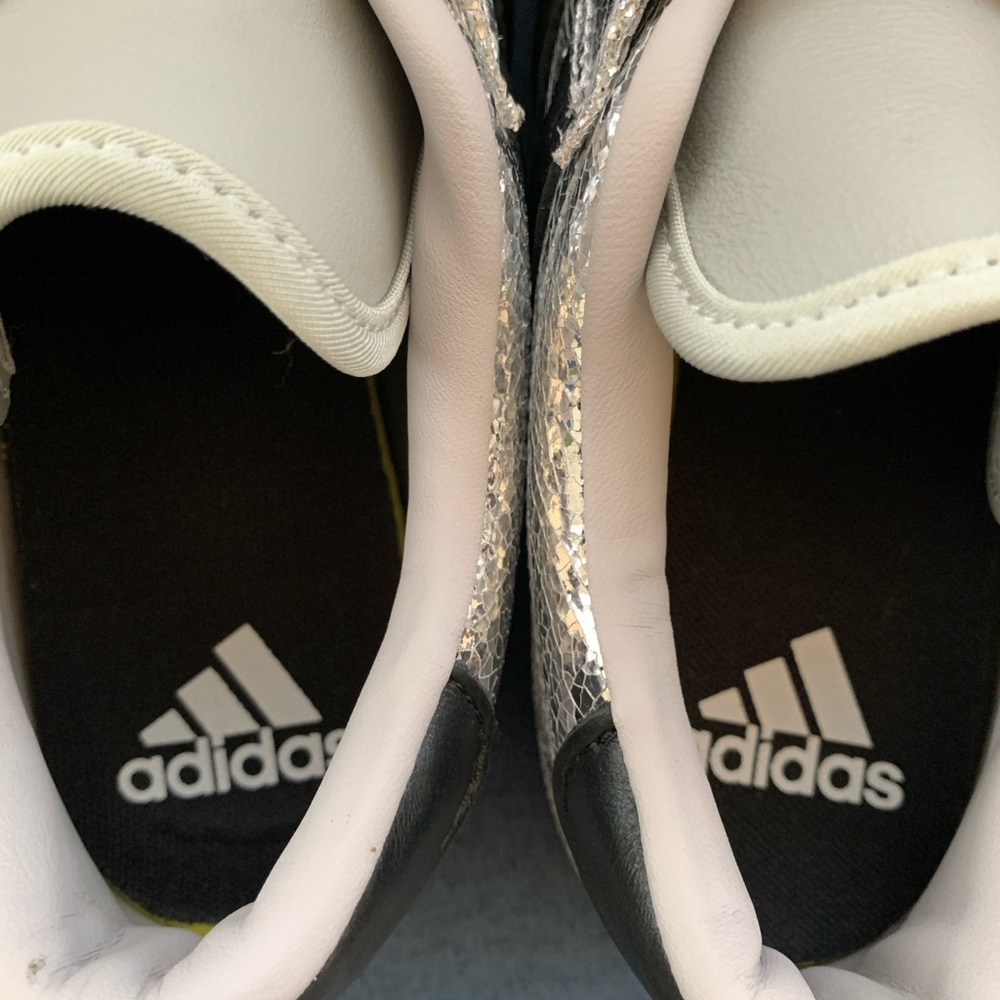 Adidas taekwondo metallic silver women’s 6.5 sneakers - Picture 7 of 8
